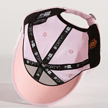 New Era - Casquette Strapback Engineered 940 Manchester United 11871343 Rose Chiné