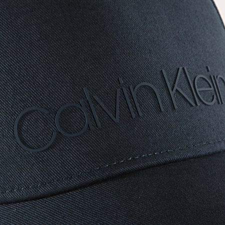 Calvin Klein - Casquette 4699 Bleu Marine