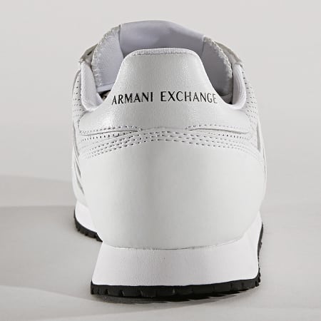 Armani Exchange - Baskets XUX017-XCC04 Blanc