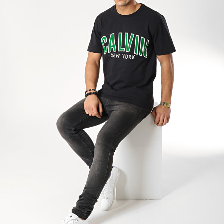 Calvin Klein - Tee Shirt Varsity 2121 Noir