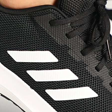 Adidas Originals - Baskets Cosmic 2 F34877 Core Black Footwear White