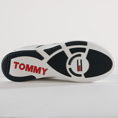 Tommy Hilfiger - Baskets Lifestyle EM0EM00262 White