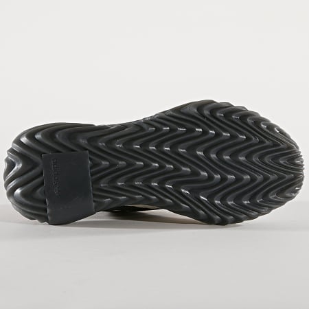 Adidas Originals - Baskets Sobakov BD7548 Off White Core Black Raw Amber