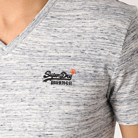 Superdry - Tee Shirt Col V Orange Label Vintage Embroider Bleu Marine Blanc