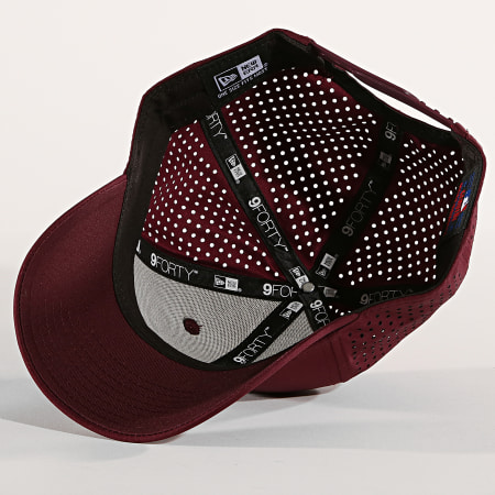 New Era - Casquette Feather Perf 940 Boston Red Sox Bordeaux