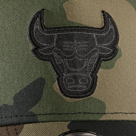 New Era - Casquette Trucker Enfant Character Chicago Bulls Noir Vert Kaki Camouflage