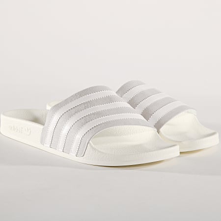 claquettes adidas blanches