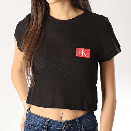 Calvin Klein - Tee Shirt Poche Crop Femme QS6252E Noir