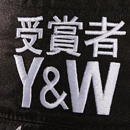 Y et W - Bob Réversible Japan Noir Blanc