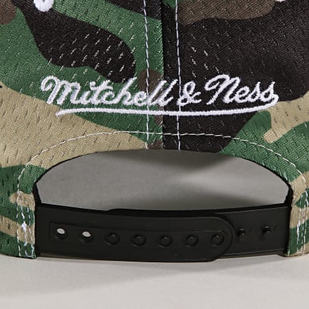 Mitchell and Ness - Casquette Windy City Chicago Bulls Camouflage Vert Kaki