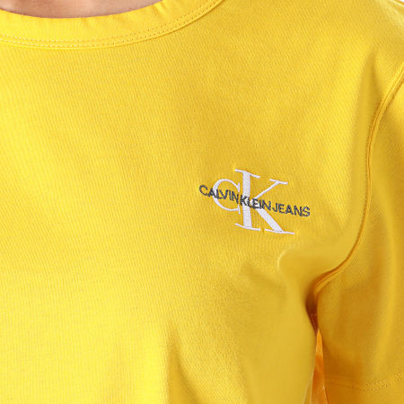 Calvin Klein - Tee Shirt Femme Monogram Embroidery 0581 Jaune