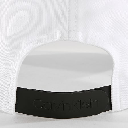 Calvin Klein - Casquette Sliver Contrast 4665 Blanc