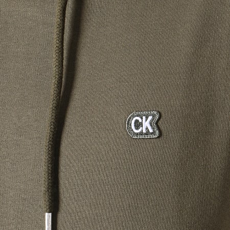 Calvin Klein - Sweat Capuche Badge 2770 Vert Kaki
