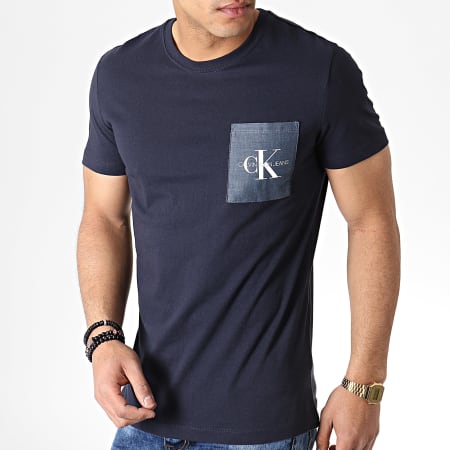 Calvin Klein - Tee Shirt Poche Monogram 2993 Bleu Marine
