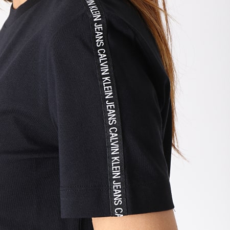 Calvin Klein - Tee Shirt Femme A Bandes Straight Logo Tape 1880 Noir