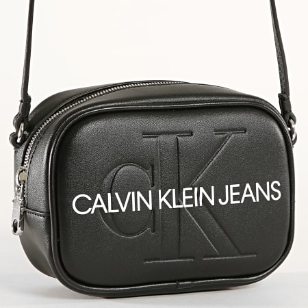 Calvin Klein - Sacoche Femme Sculpted Monogram Camera 5524 Noir
