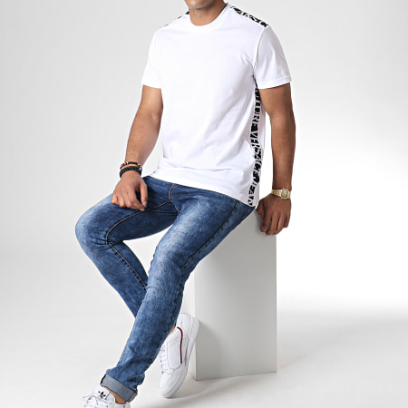 Versace Jeans Couture - Tee Shirt UUP600 Tape Logo B3GUA7S2 Blanc Noir