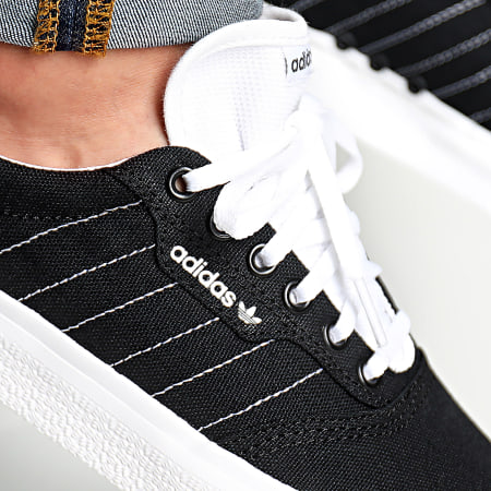Adidas Originals - Baskets 3MC EE6090 Core Black Footwear White 
