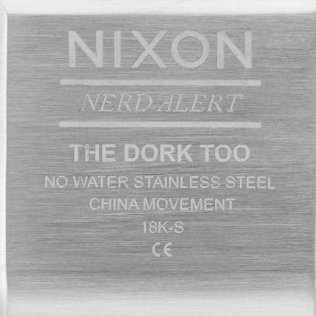 Nixon - Montre Dork Too A1266-000 Gris Métal
