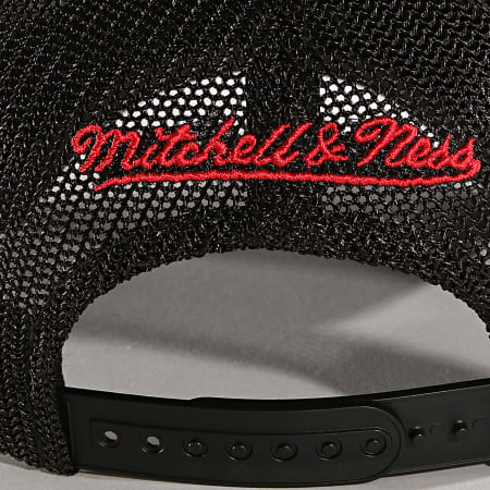 Mitchell and Ness - Casquette Trucker 110 Chicago Bulls Noir