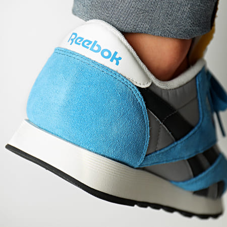 brassiere reebok cyan