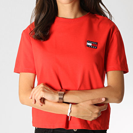 Tommy Jeans - Tee Shirt Femme Badge 6813 Rouge