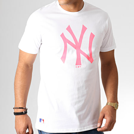New Era - Tee Shirt MLB Core Neon Logo 12070291 Blanc Rose Fluo