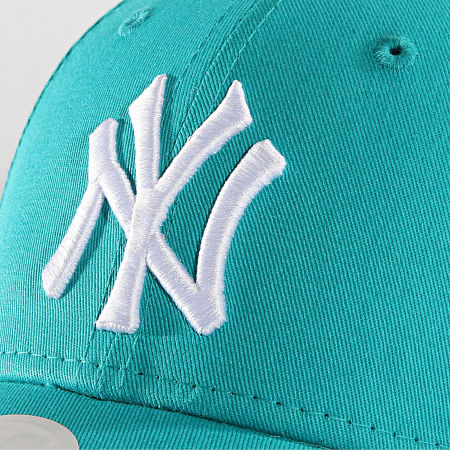 New Era - Casquette Baseball Femme 9Forty FRC MRKT Basic New York Yankees 12110352 Turquoise Blanc