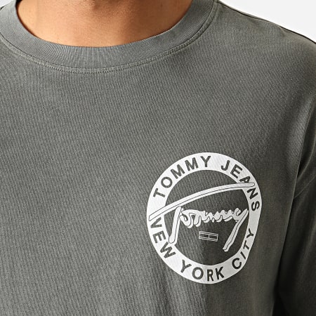 Tommy Hilfiger - Tee Shirt Washed Graphic 6598 Vert Kaki Blanc