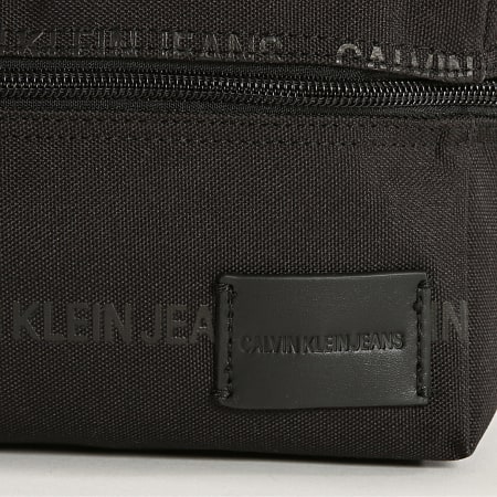 Calvin Klein - Trousse De Toilette Sport Essential Washbag 5000 Noir