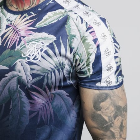SikSilk - Tee Shirt Oversize A Bandes Jeremy Vine Taped 13975 Bleu Marine Floral Dégradé