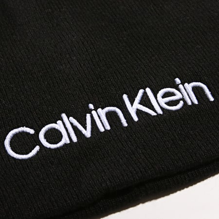 Calvin Klein - Bonnet Classic Beanie K50K505016 Noir