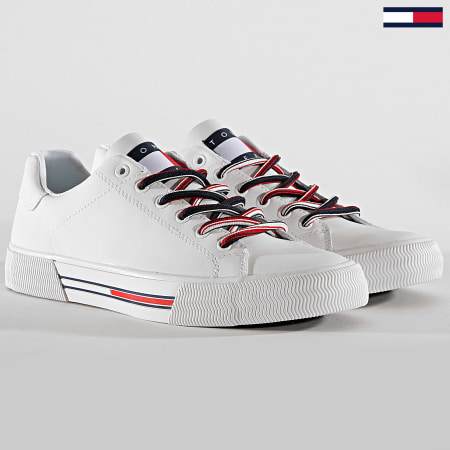 Tommy Hilfiger - Baskets Essential Tommy Jeans Sneaker EM0EM00389 White