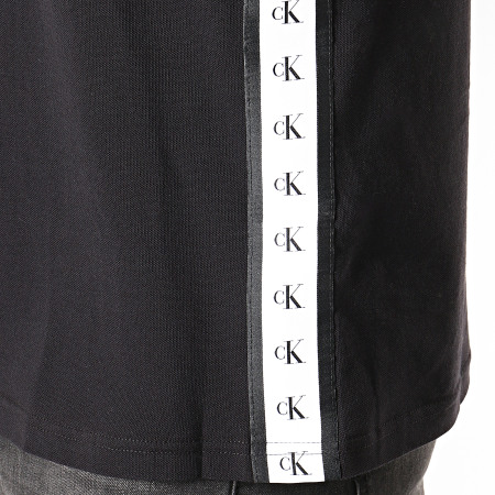 Calvin Klein - Polo Manches Courtes A Bandes Monogram Tape Regular 3179 Noir Blanc