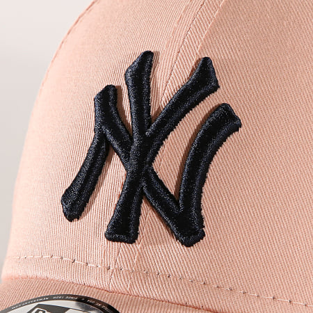 New Era - Casquette Baseball 9Forty League Essential New York Yankees 12040434 Rose