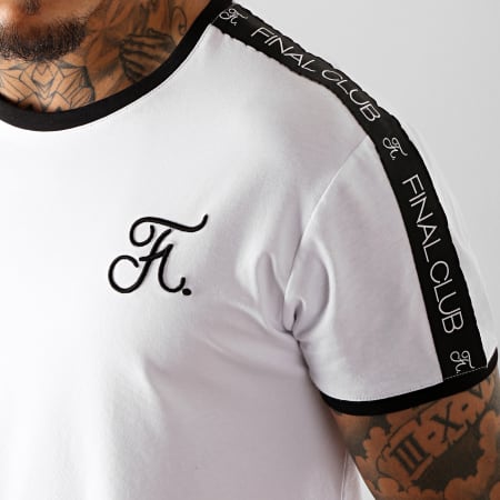 Final Club - Tee Shirt Oversize Avec Broderies et Bandes 176 Blanc