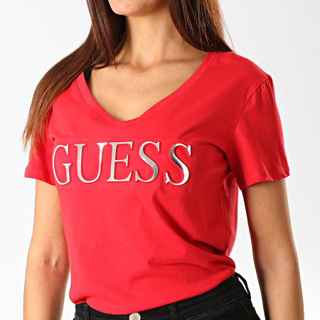 Guess - Tee Shirt Col V Femme W94I62-K7DN0 Rouge Argenté