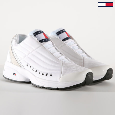 Tommy Hilfiger - Baskets Heritage Sneakers 0318 White