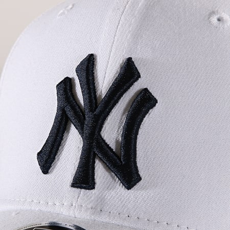 New Era - Casquette Snapback 9Fifty Base Stretch 12040168 New York Yankees Blanc