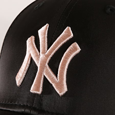 New Era - Casquette Femme 9Forty Satin 12040386 New York Yankees Noir