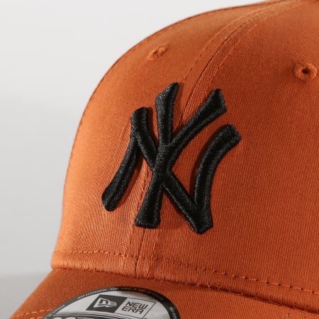 New Era - Casquette Fitted 39Thirty League Essential 12040452 New York Yankees Camel