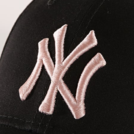 New Era - Casquette Fitted 39Thirty League Essential 12040452 New York Yankees Noir Rose