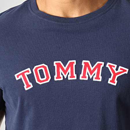 Tommy Hilfiger - Tee Shirt CN Logo 1623 Bleu Marine Rouge Blanc