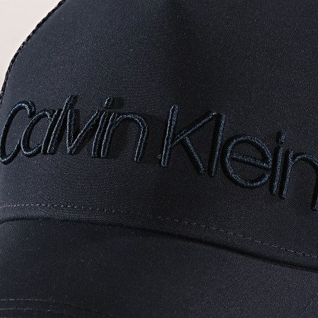 Calvin Klein - Casquette Trucker Runner 5013 Bleu Marine