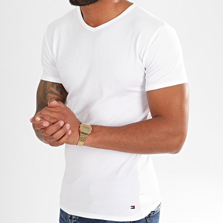 Tommy Hilfiger - Confezione da 3 magliette Premium Essentials con scollo a V 3767 Bianco