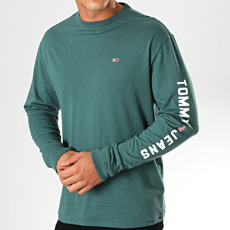 Tommy Jeans - Camiseta de manga larga con bandera de EE. UU. 7066 Verde abeto