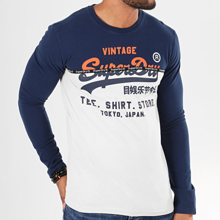 Superdry - Tee Shirt Manches Longues Shop Split Panel M6000016A Ecru Bleu Marine