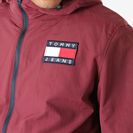 Tommy Jeans - Chaqueta con cremallera y capucha Nylon acolchado 7120 Burdeos