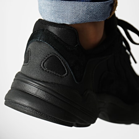 Adidas Originals - Zapatillas Yung-1 G27026 Core Black Carbón