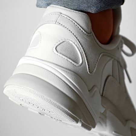 Adidas Originals - Baskets Yung-1 EE5319 Cryogenic White Grey One Core Black